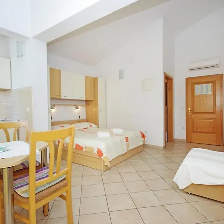 Apartment Srzic *