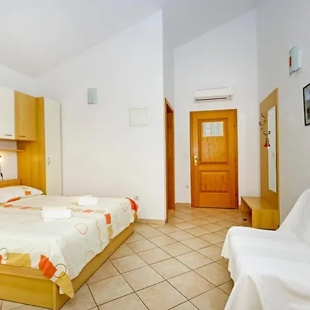 Srzic מאקרסקה