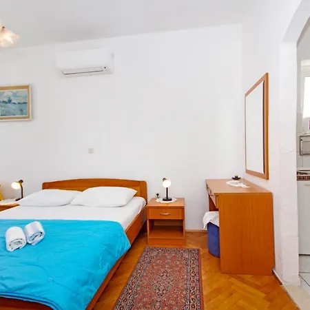 Srzic * מאקרסקה