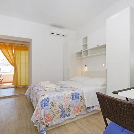 Srzic Apartment *