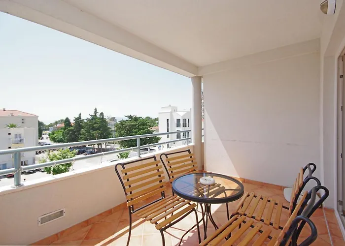 Srzic Apartamento *